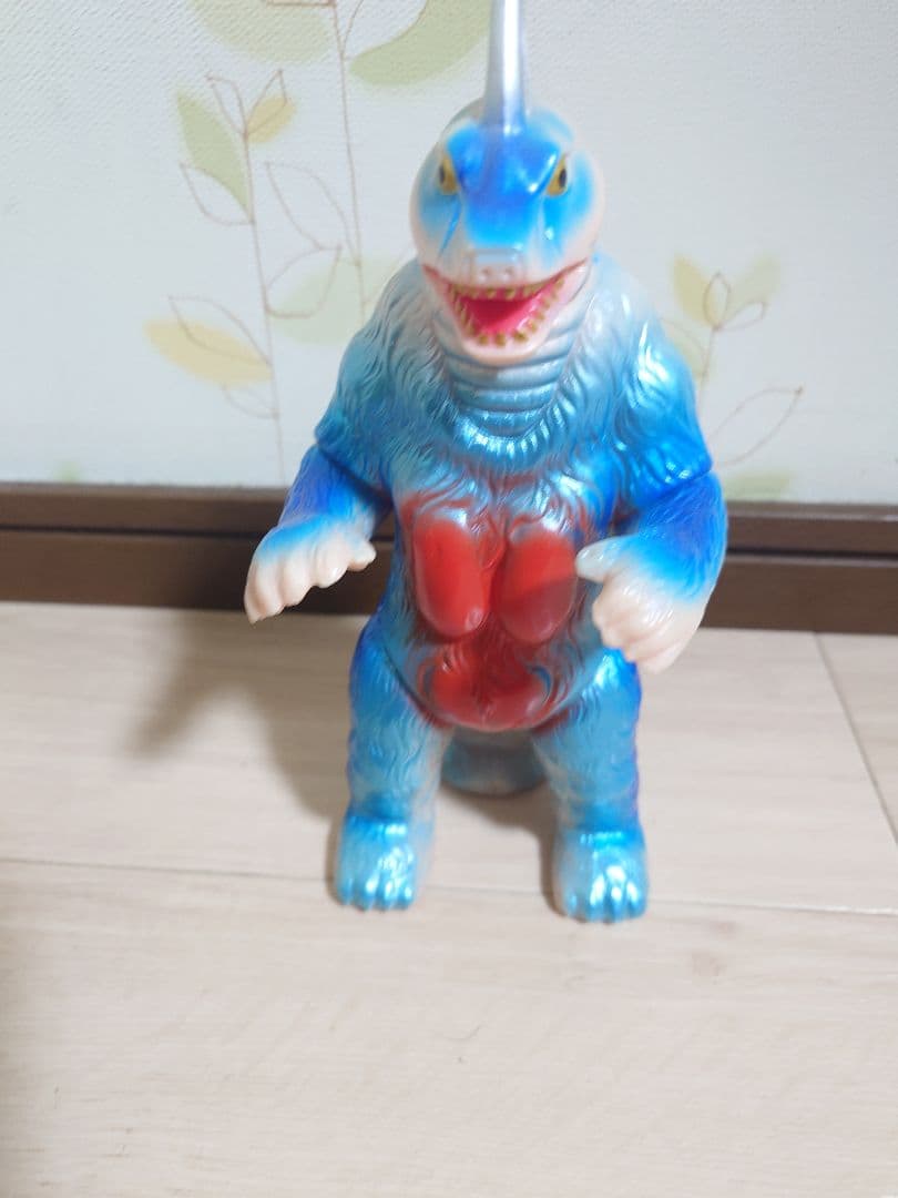 ブルマァク　スノーゴン Amazon | B-CLUB ブルマァク 復刻版怪獣シリーズ 雪女怪獣 スノーゴン