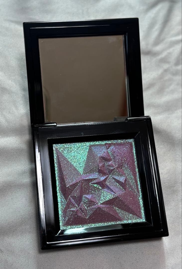 shu uemura クラッシュドジェム クポ！ パープル アイシャドー - メルカリ