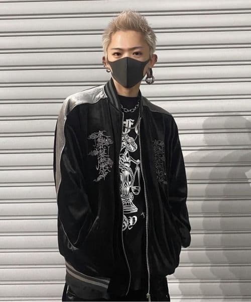 REFLEM/レフレム』ドラゴン刺繍ベロアスカジャン Black - メルカリ