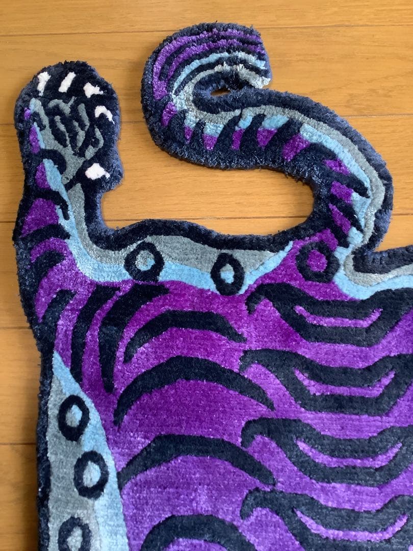 《 本物　新品　1点物 》 シルク　チベタンタイガー　虎　S 約80センチ　a