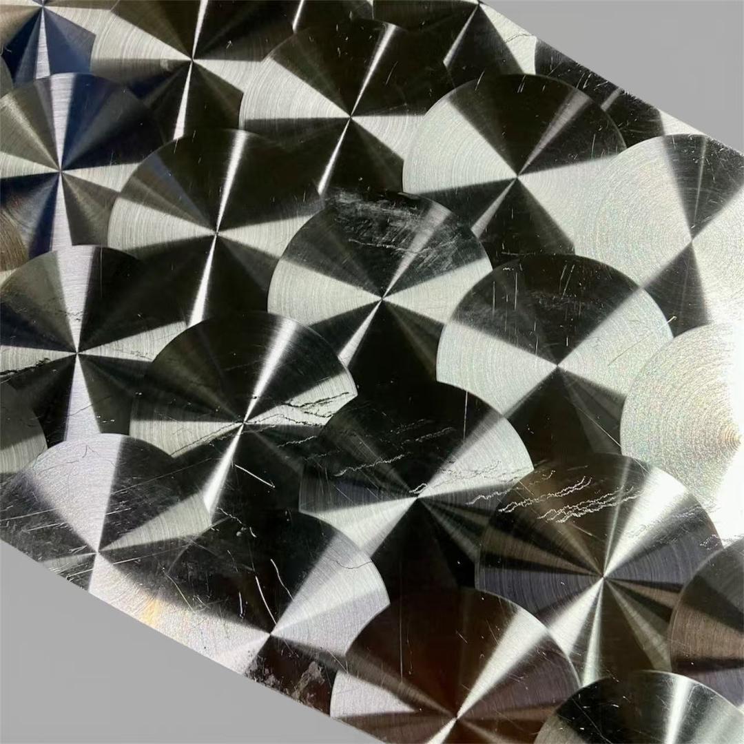 0656 日野 レンジャープロ フェンダーパネル ウロコ柄 - メルカリ