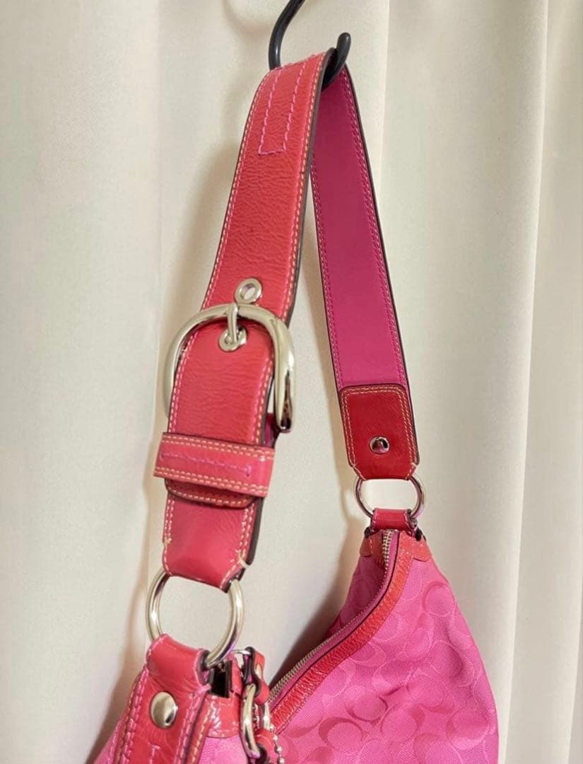 US配列 COACH ピンク Soho Hobo ショルダーバッグ Hobo ピンク Soho