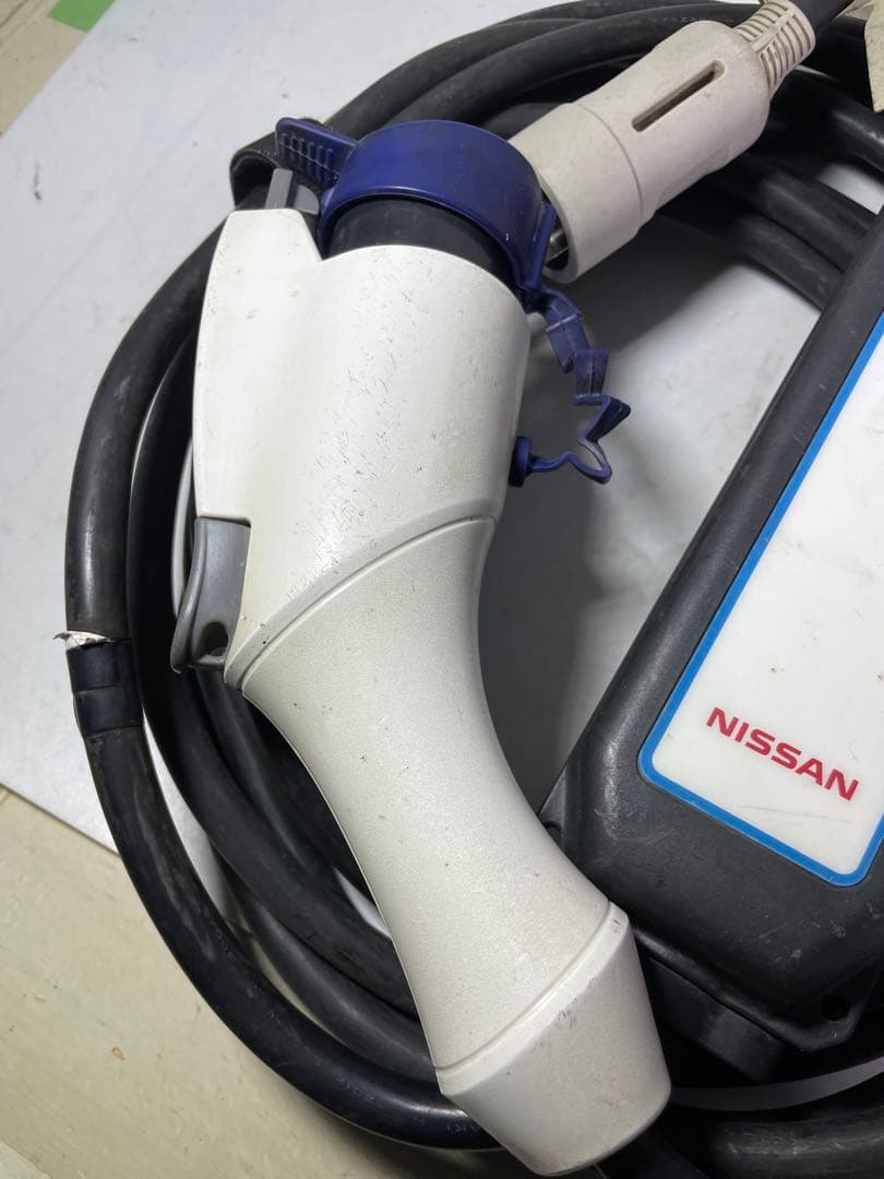 日産 リーフ 充電ケーブル 3NK0A J106757189 アウトレット