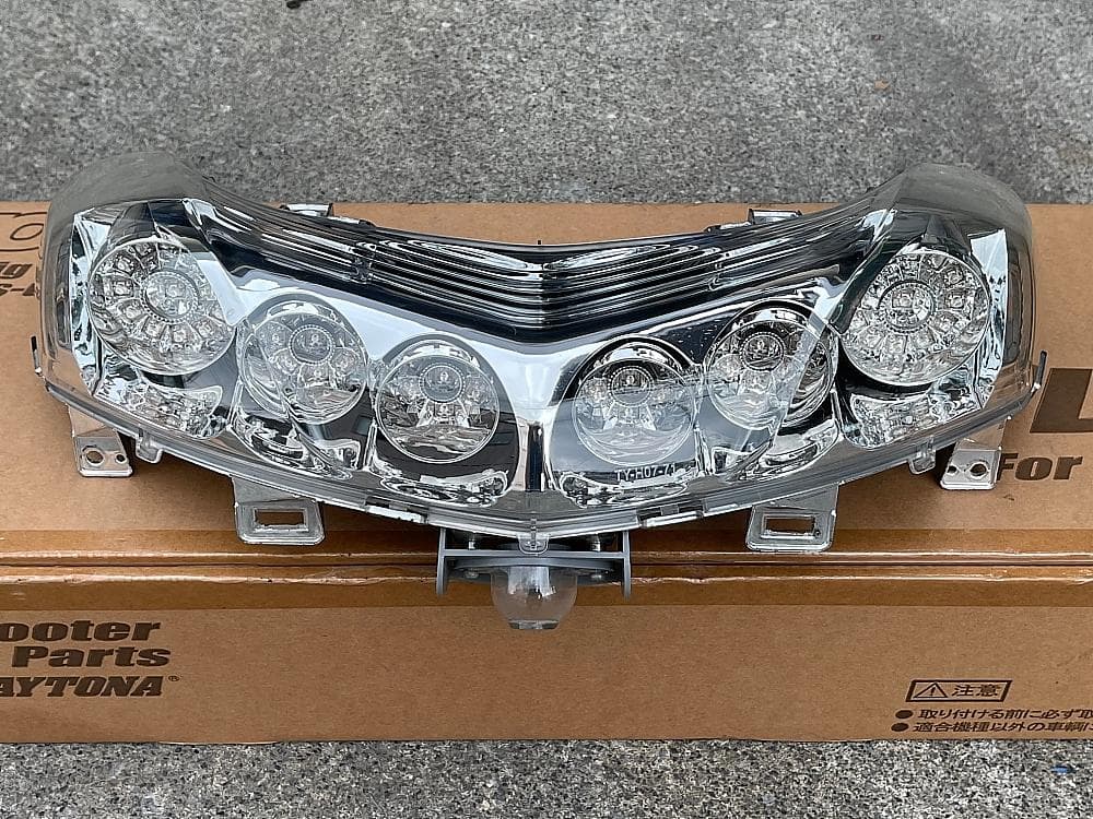 希少 上物美品 キジマ LED テールユニット 4D9 マジェスティ SG20J