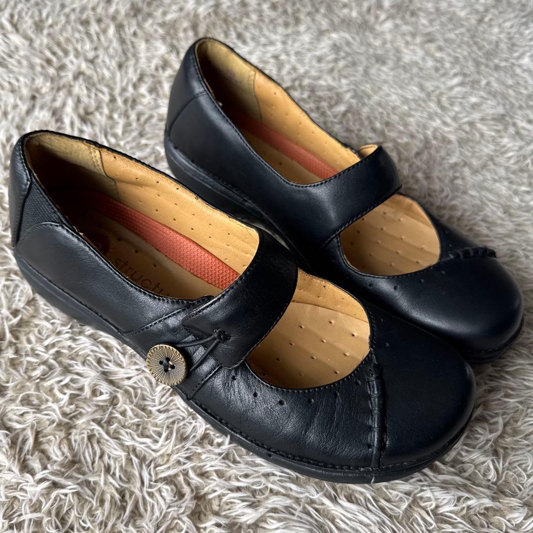 Clarks〈クラークス〉 本革 レザー コンフォートフラットシューズ ブラック
