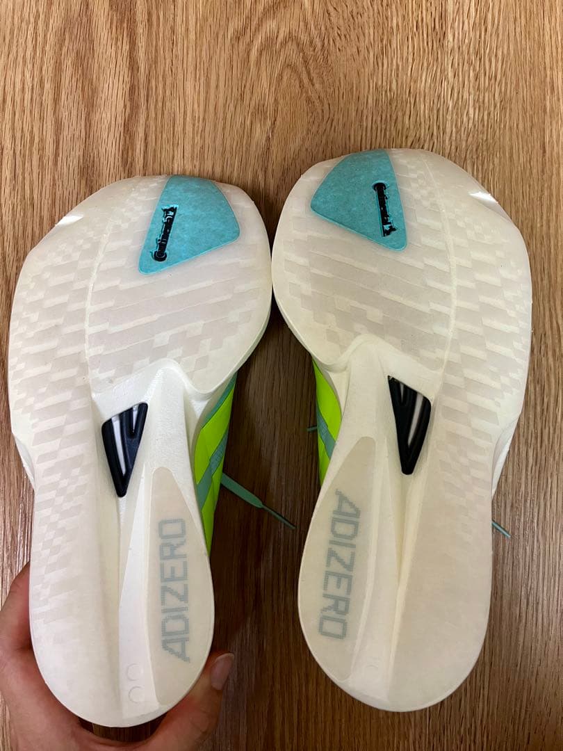 【新品 未使用】アディゼロタクミセン11 24.0cm