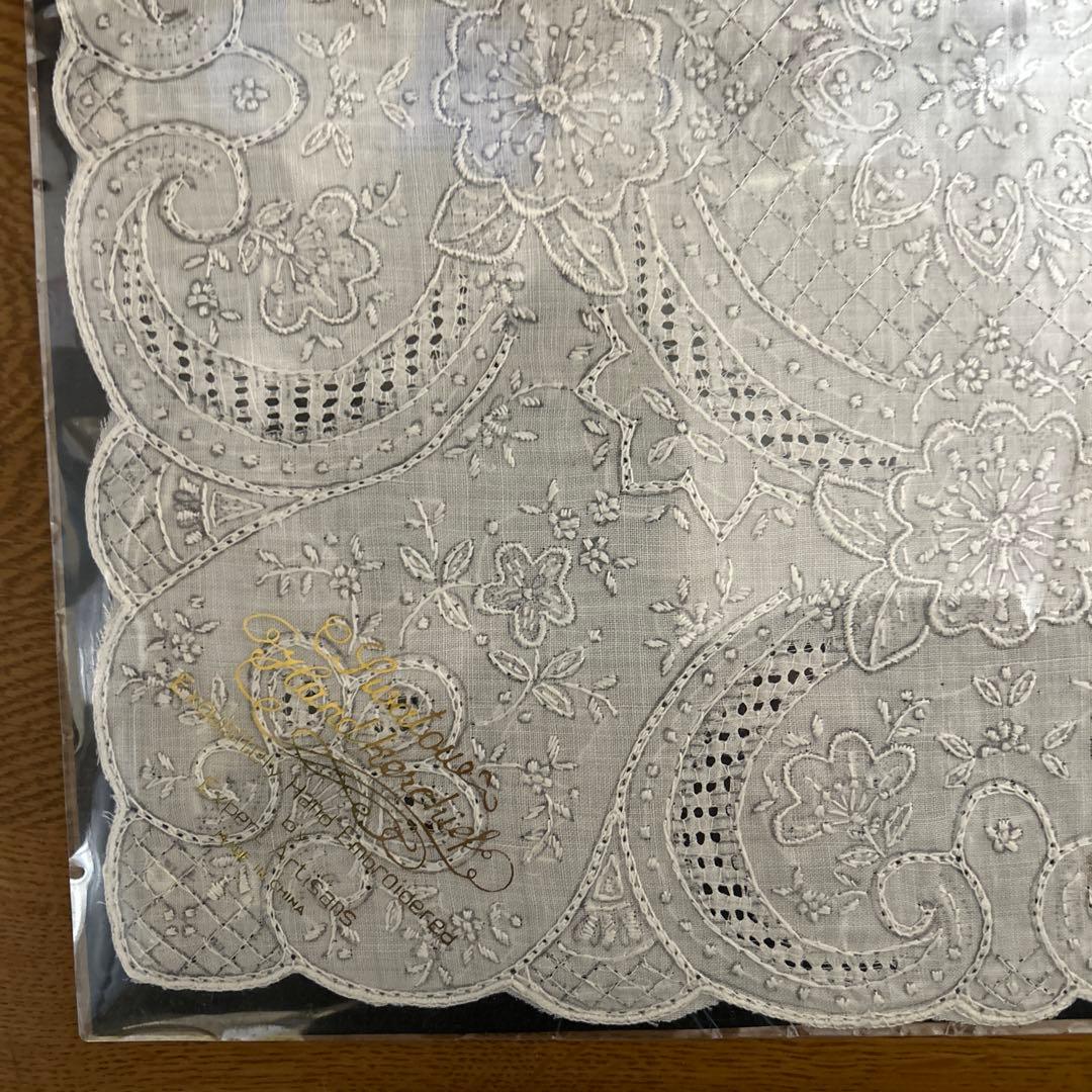 汕頭（スワトウ）刺繍ハンカチ 約30×30㎝ - メルカリ