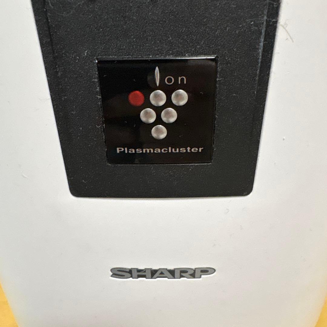 シャープ【2022年製】セラミックファンヒーターHX-PS1-W - メルカリ