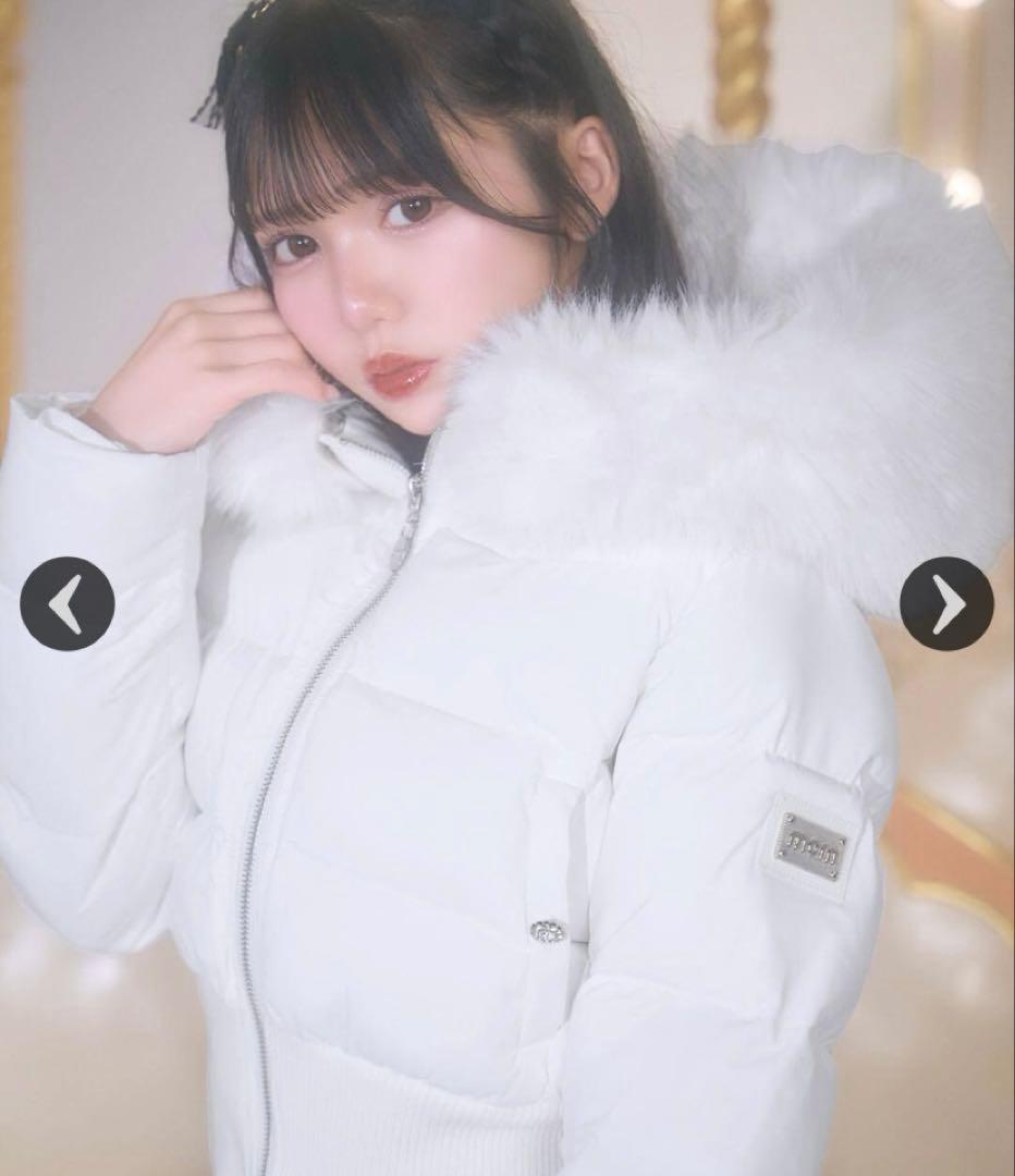 ファーフードショートダウン ミシェルマカロン - メルカリ