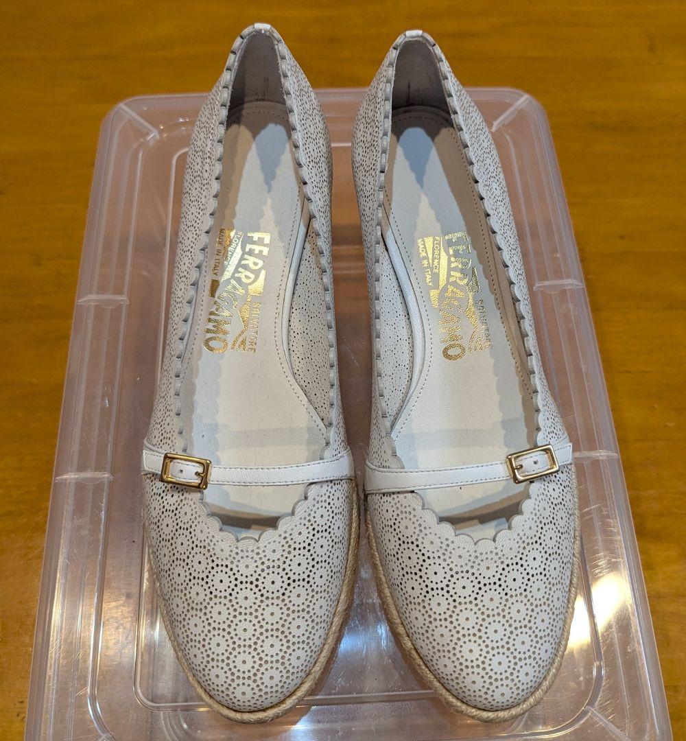 美品】サルヴァトーレフェラガモ パンチング エスパドリーユ パンプス