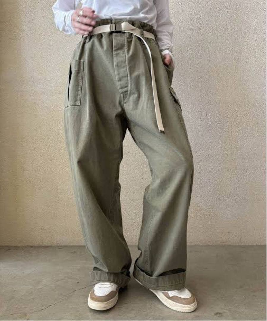 新品タグ付きchimala(チマラ) BELGIAN CARGO PANTS - メルカリ