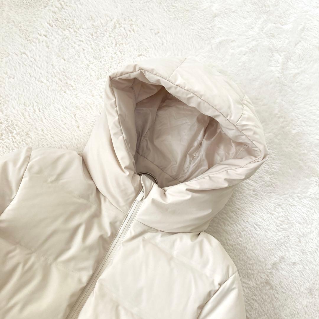 極美品☆UNIQLO ユニクロ シームレスダウンパーカー オフホワイト S