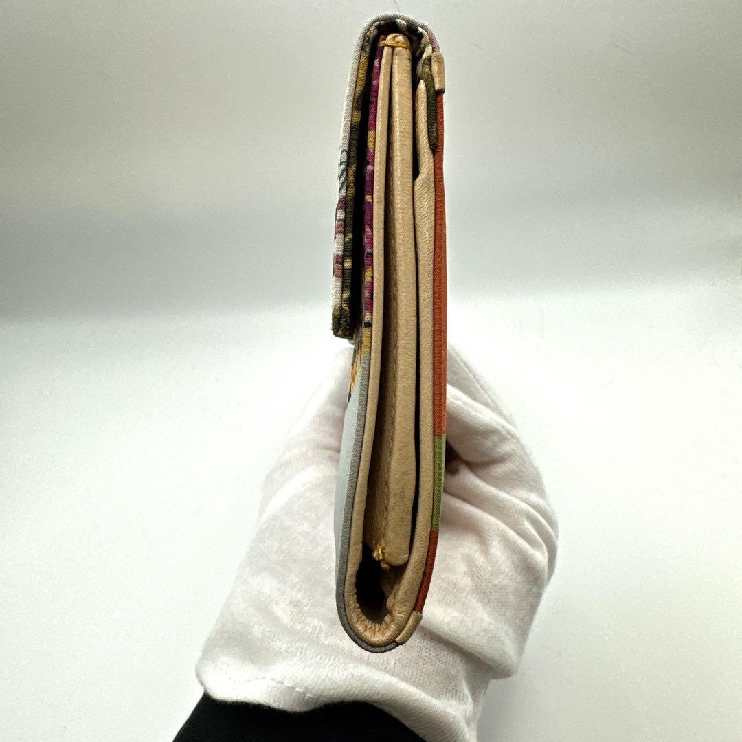 希少・激レア サルヴァトーレ フェラガモ アニマル 花柄スカーフ