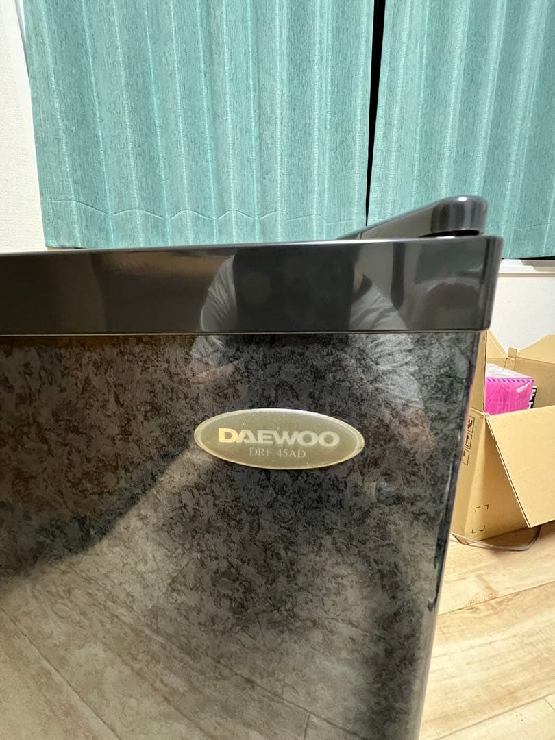 DAEWOO ブラック冷蔵庫 45×45×50 一人暮らし 45L