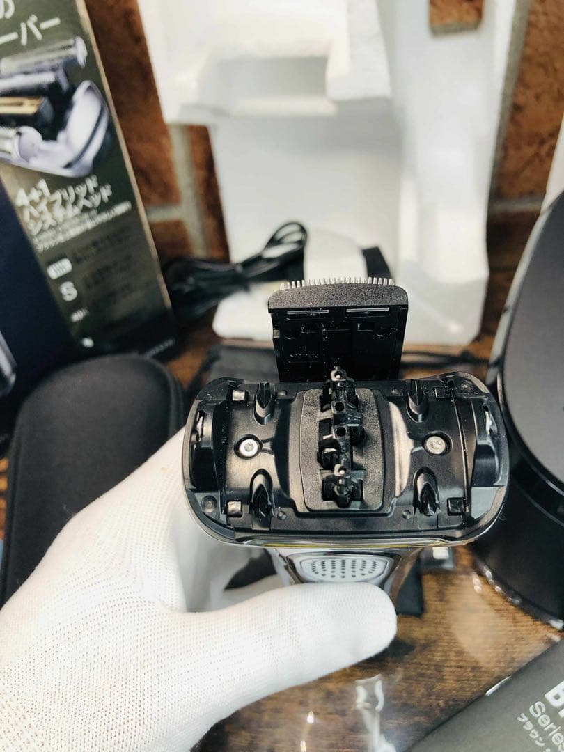 【美品】ブラウン シリーズ9 9375cc -Vメンズ電気シェーバー