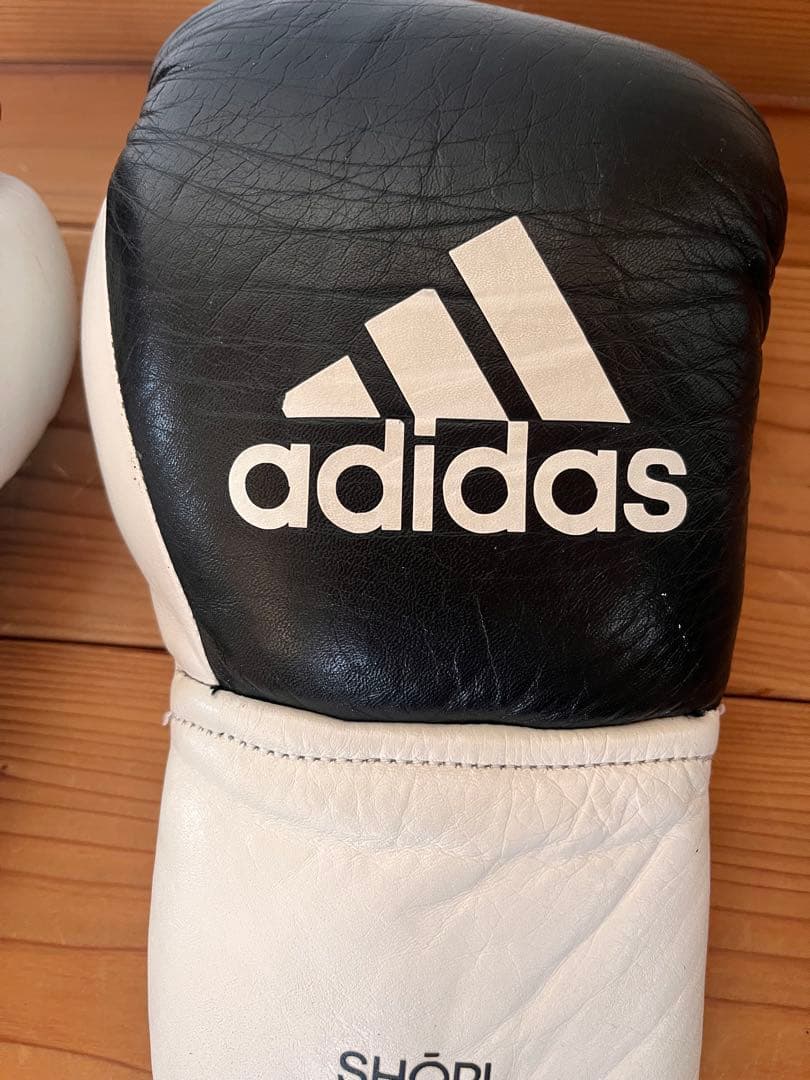 adidas ADISHORI ボクシンググローブ 黒/白 日本製 8オンス - メルカリ