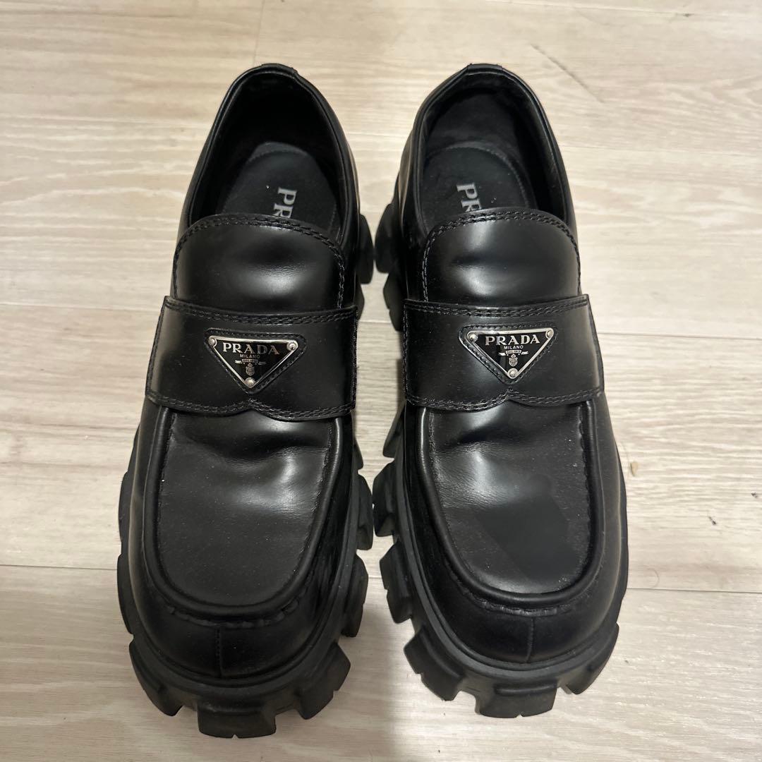 PRADA モノリス　ローファー PRADA】プラダ モノリス ブラッシュドレザー ローファー (PRADA