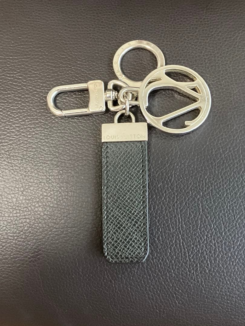 Louis Vuitton LVサークル キーリング バッグチャーム 関税なし】LOUIS VUITTON キーホルダー・LV サークル (Louis Vuitton