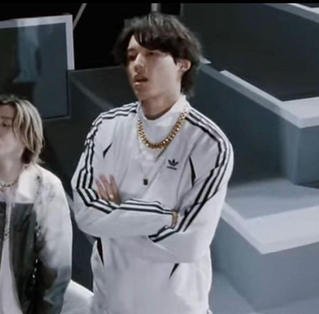 adidas 松村北斗 着用 ナイロンジャケットトラックトップ 希少 希少 アディダス オリジナルス 松村北斗着用 トラックジャケット