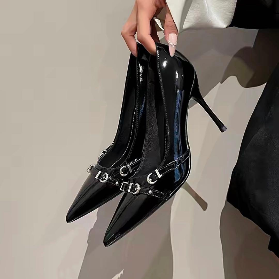 ブラックエナメルポインテッドトゥハイヒール - メルカリ