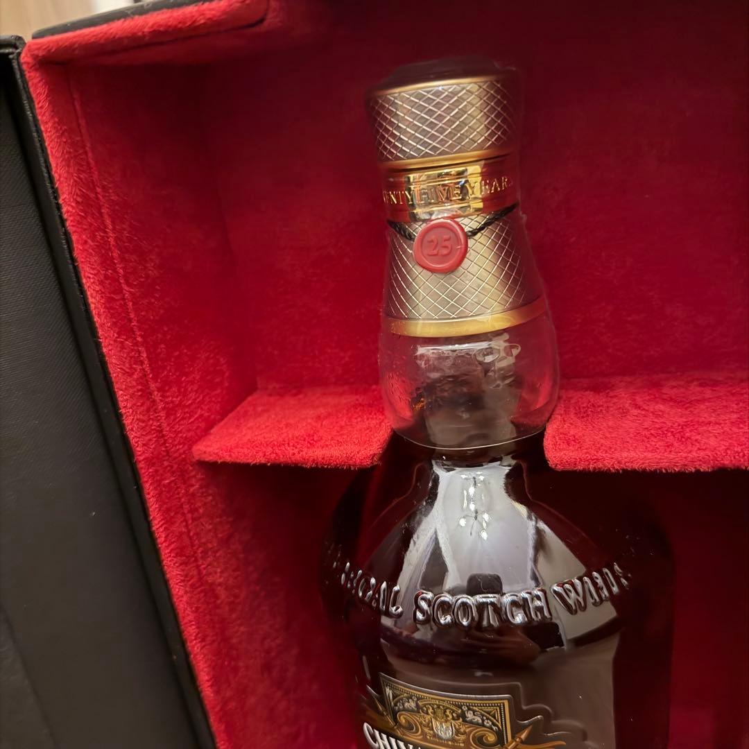 CHIVAS REGAL 25年 スコッチウイスキー ギフトボックス付き - メルカリ
