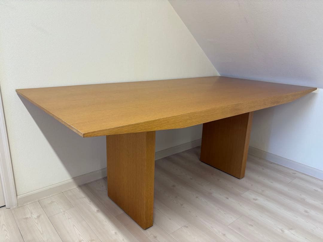 arflex アルフレックス TAVOLO VOLO タボロ ボーロ arflex 公式通販】TAVOLO NAVE es タボロ ナーベ エス / ダイニング