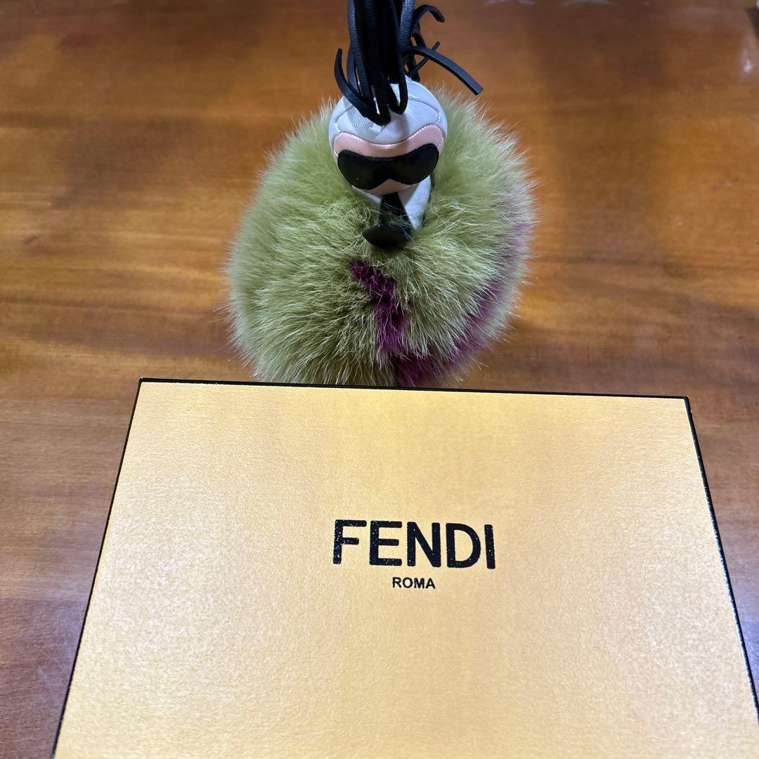 fendi フェンディ　キーホルダー　キーケース　チャーム ☆目黒蓮さん愛用☆【FENDI】フライドポテト バッグチャーム (FENDI