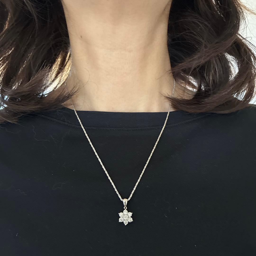 pt900 幸せのフラワー ダイヤモンド 1.0ct ペンダント トップ