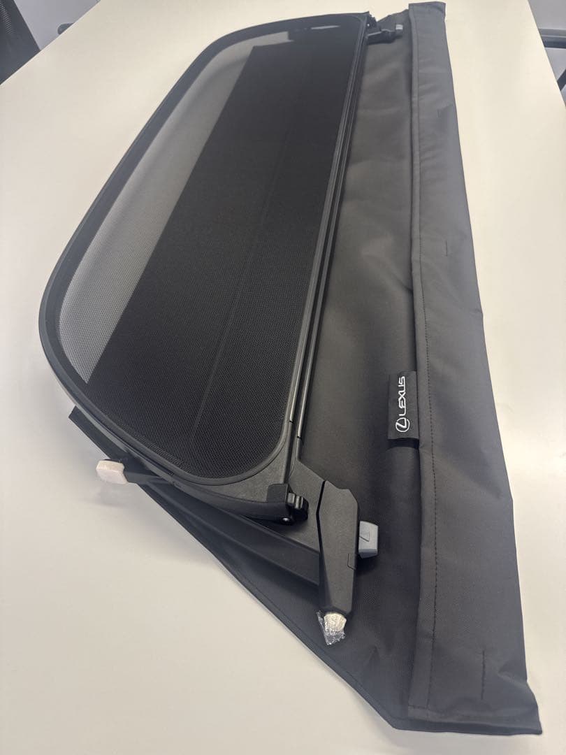 未使用】レクサス LC500コンバーチブル 純正ウインドスクリーン LEXUS