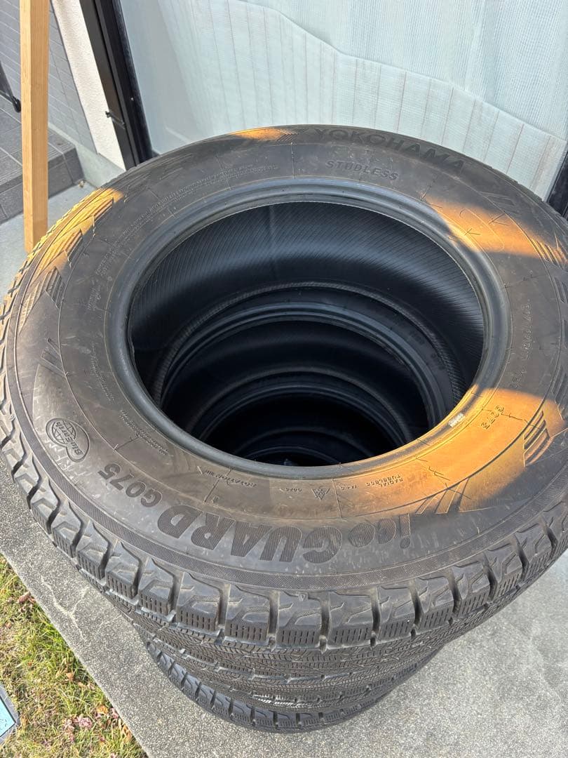 スタッドレスタイヤ　265/65/R17 バリ山