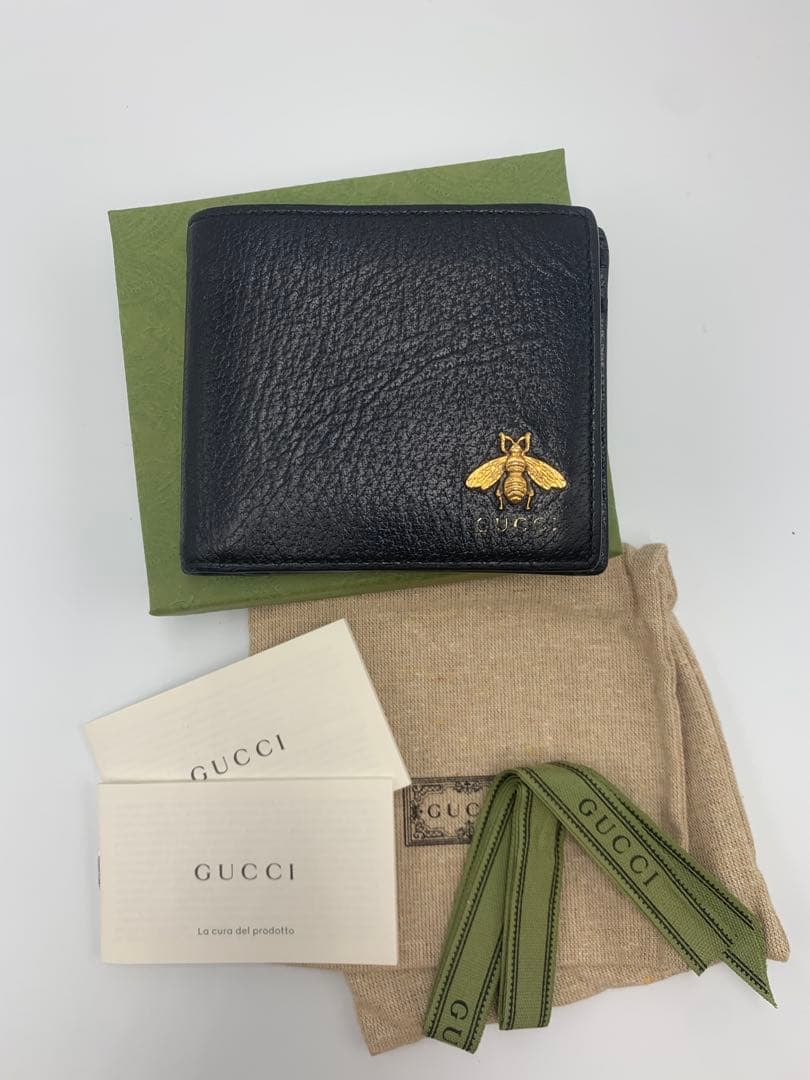 【美品】グッチ 二つ折り財布 アニマリエ ビー レザー ゴールド金具 P55 GUCCI（グッチ） 財布 メンズ ブランド アニマリエ 二つ折り財布