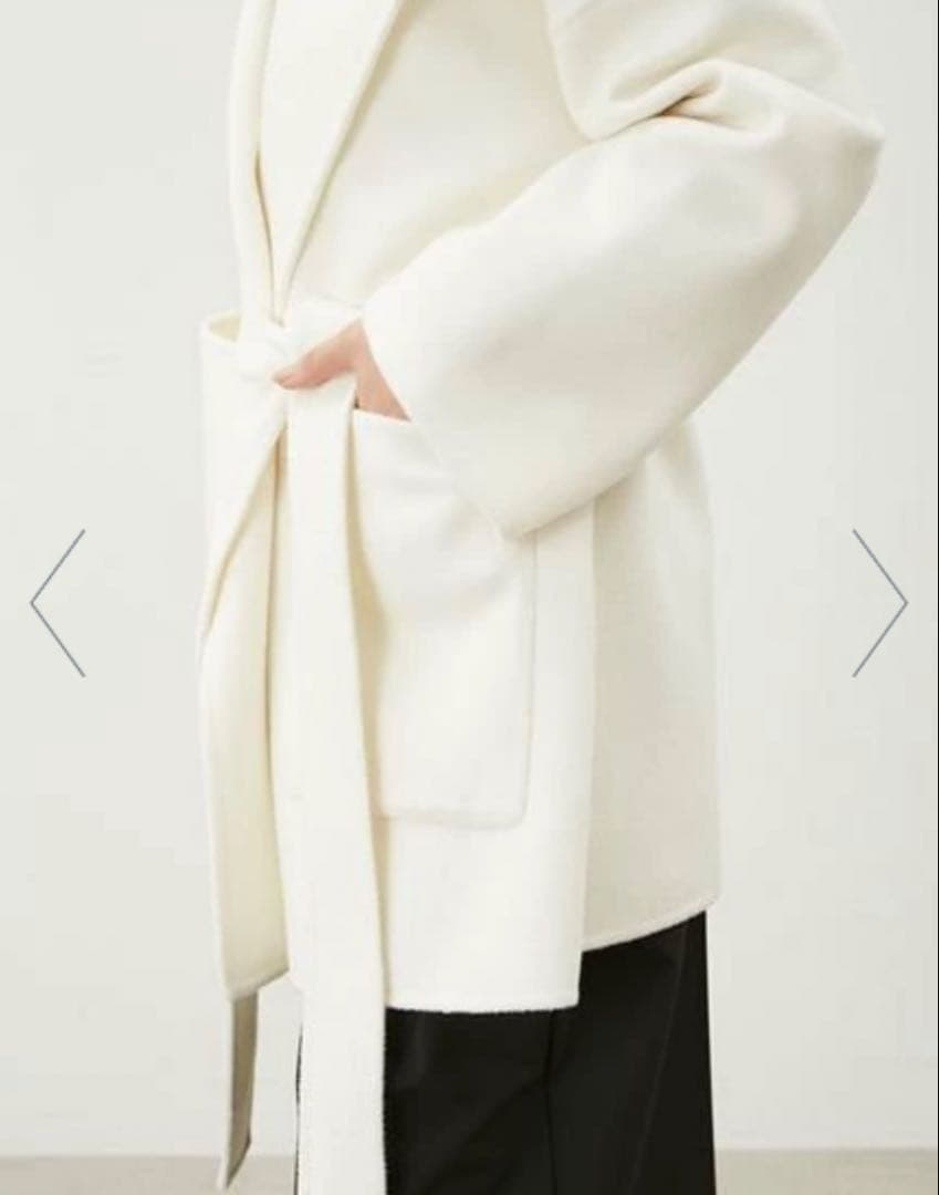 ミラオーウェン 共布ベルト付ハーフ丈フードリバーコート - メルカリ