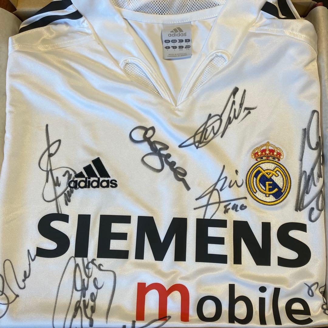 レアル・マドリード2004〜2005シーズン銀河系軍団サイン入り