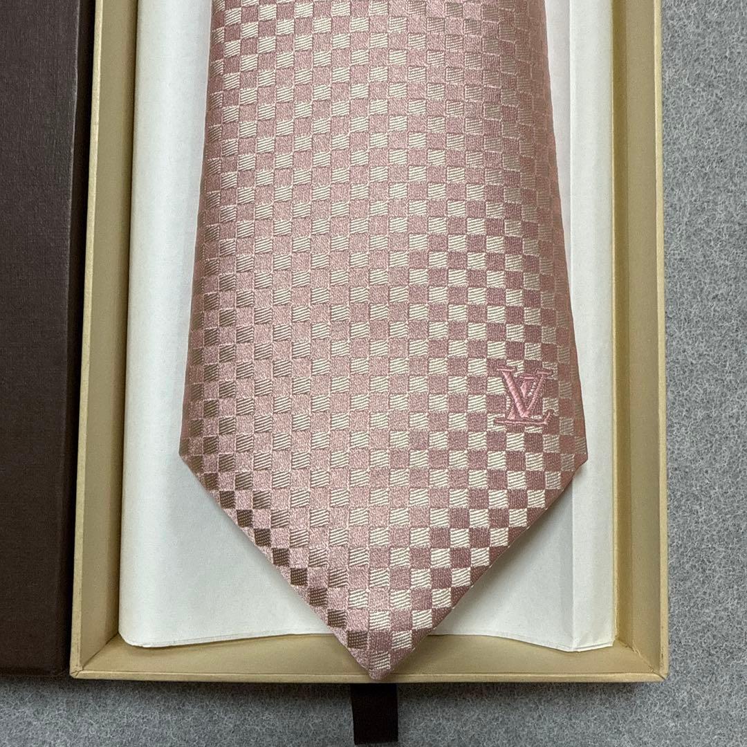 未使用箱付 ルイヴィトン ネクタイ ピンク ダミエ柄 LVロゴジャガード