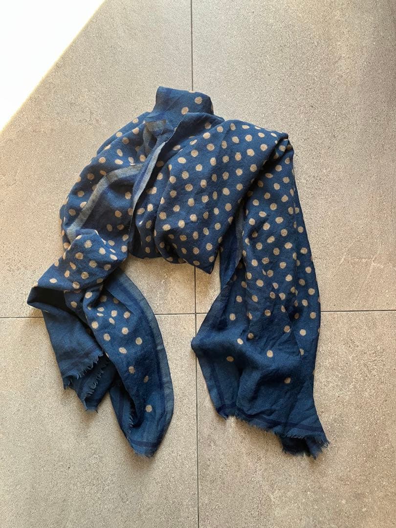 ネイビー ドット柄 大判ストール - メルカリ