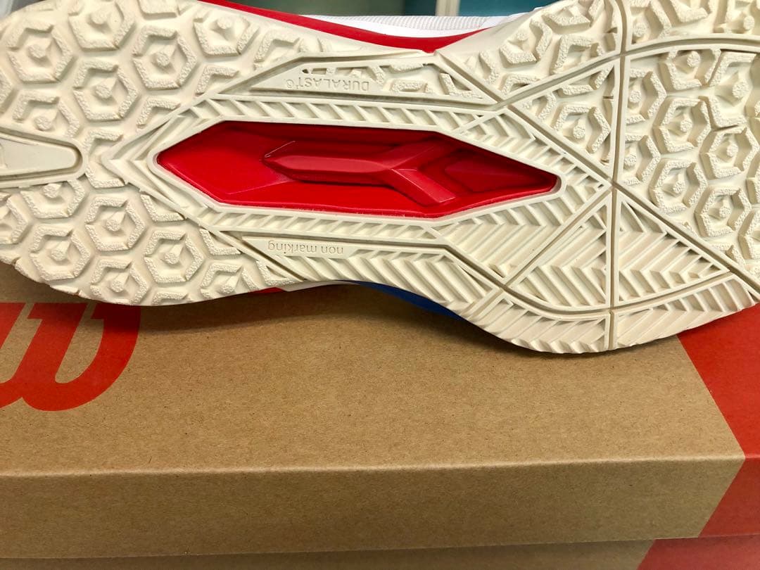 新品 Wilson Rush Pro V4.0 オムニ／クレー 27.5cm