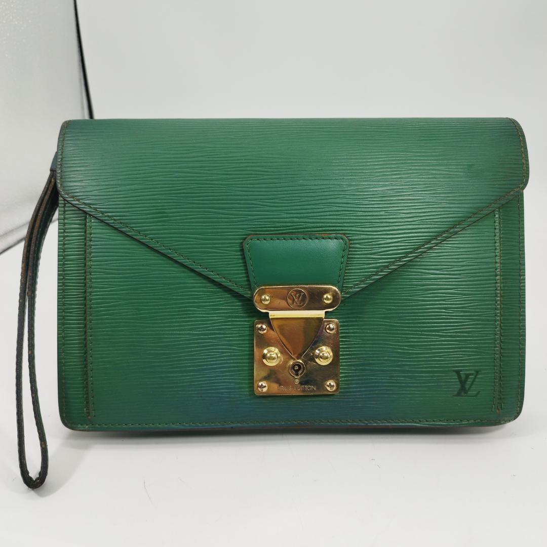 LOUIS VUITTON クラッチバッグ エピ セリエ・ドラゴンヌ グリーン