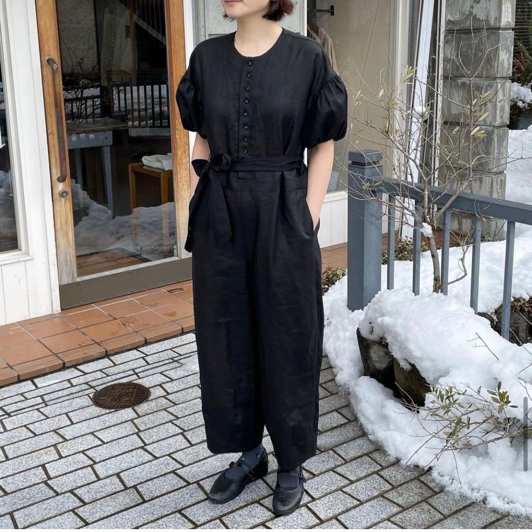 美品◎mudoca コンビネゾン　ブラック　【机の上 ワークとウォーク】 モニタースタンド [W1000xD257xH89mm] スチール製机上ラック