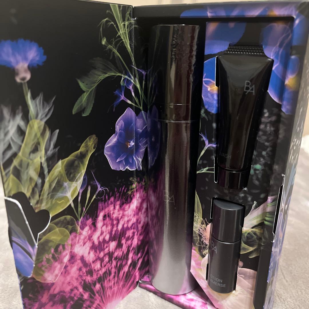 POLA B.A ミルクフォーム シーズナルボックス - メルカリ