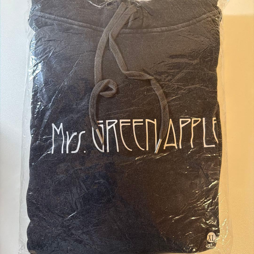 ミセス バベルの塔 フーディ XLサイズ - メルカリ