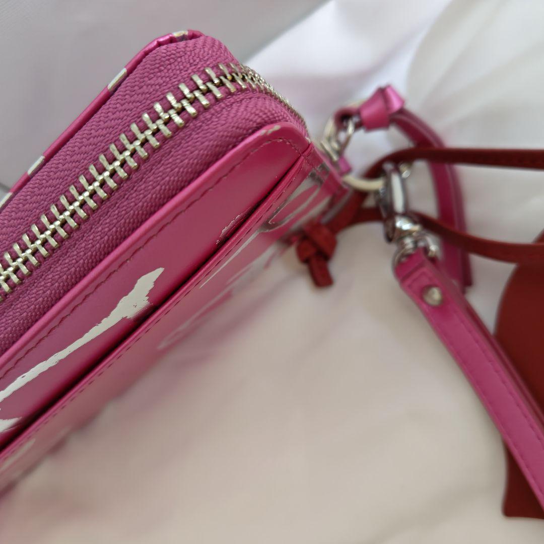 未使用級 ピンク ヴィヴィアンウエストウッド 長財布 ラウンドジップ