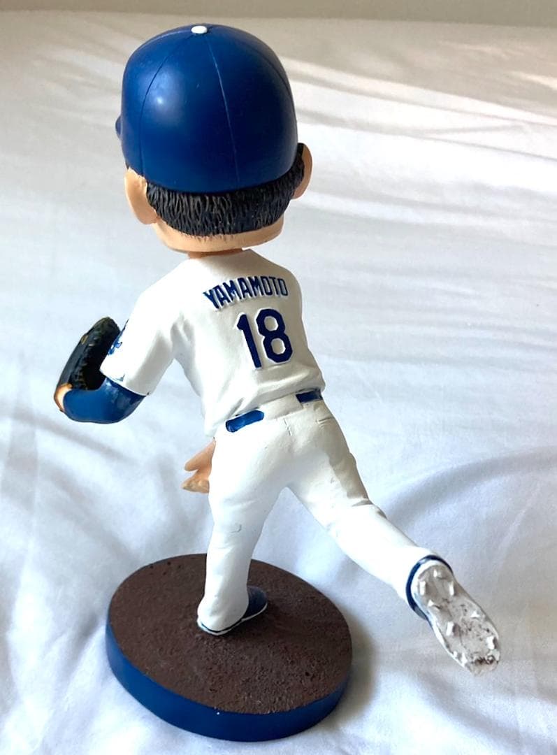 球場限定】山本由伸 バブルヘッド 2024年6月13日 ボブルヘッド<本物