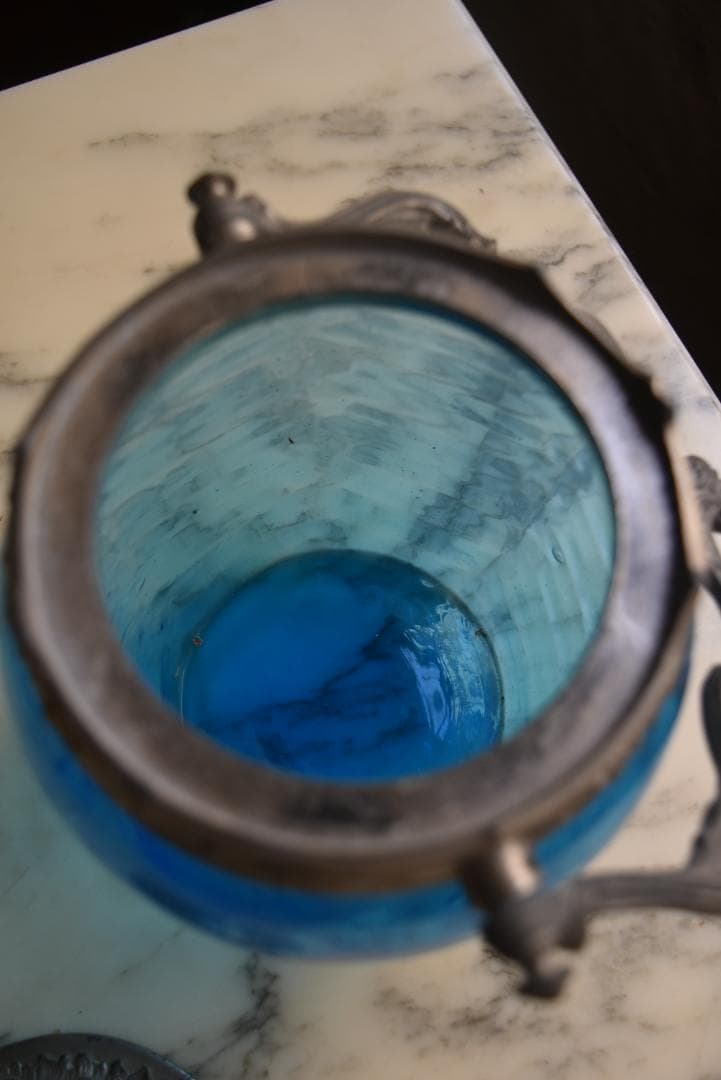 訳有 フランスアンティーク 青いガラスのボンボ二エール・ビスケット