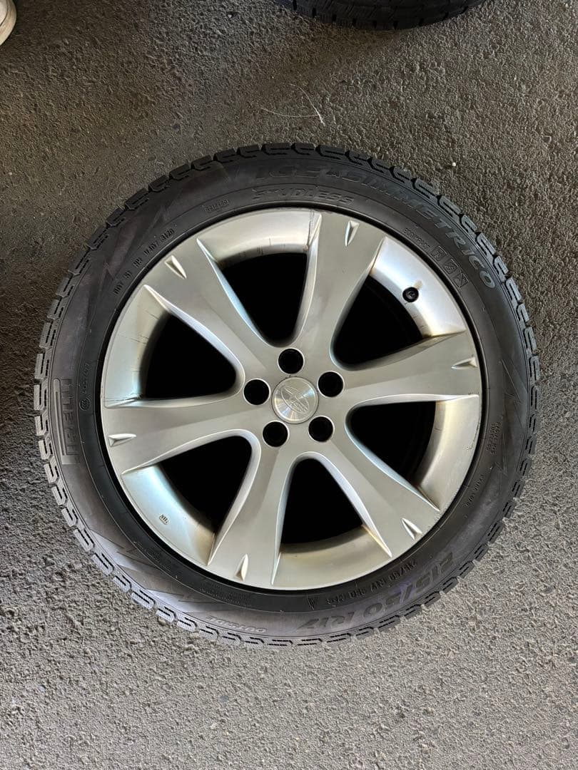 215/50/R17 スバル純正ホイールとピレリ スタッドレスの4本セット