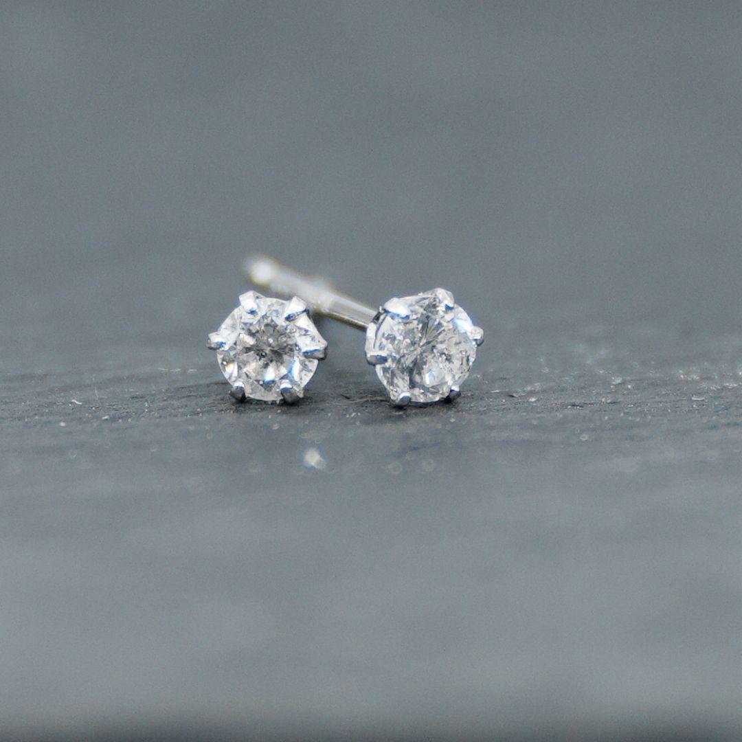 pt900 ダイヤモンドピアス　両耳　0.13ct×2