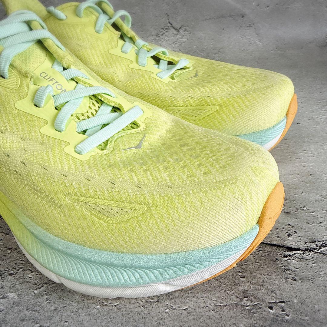 美品　HOKA ホカ　クリフトン9 レディース　24.5cm 軽量
