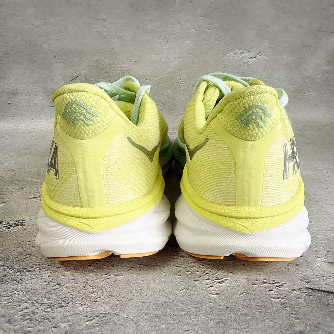 美品　HOKA ホカ　クリフトン9 レディース　24.5cm 軽量