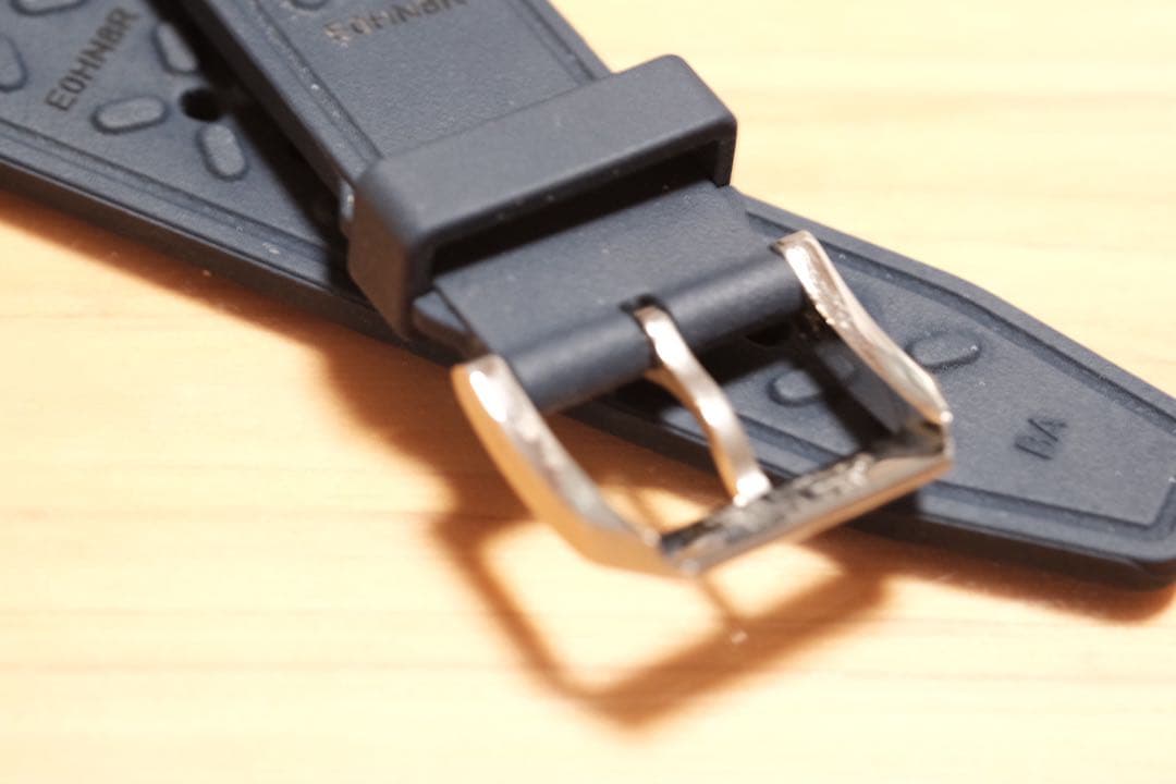 IWC ラバーベルト マークXX 用 純正 箱付き easx change採用 - メルカリ