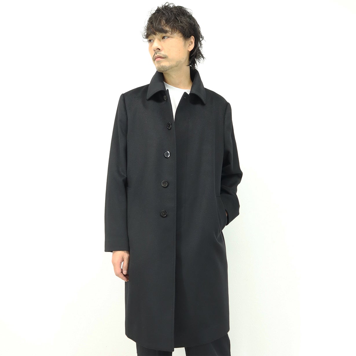 冬が楽しみになる。ずっと包まれたい風合いの”極上カシミヤ100％コート