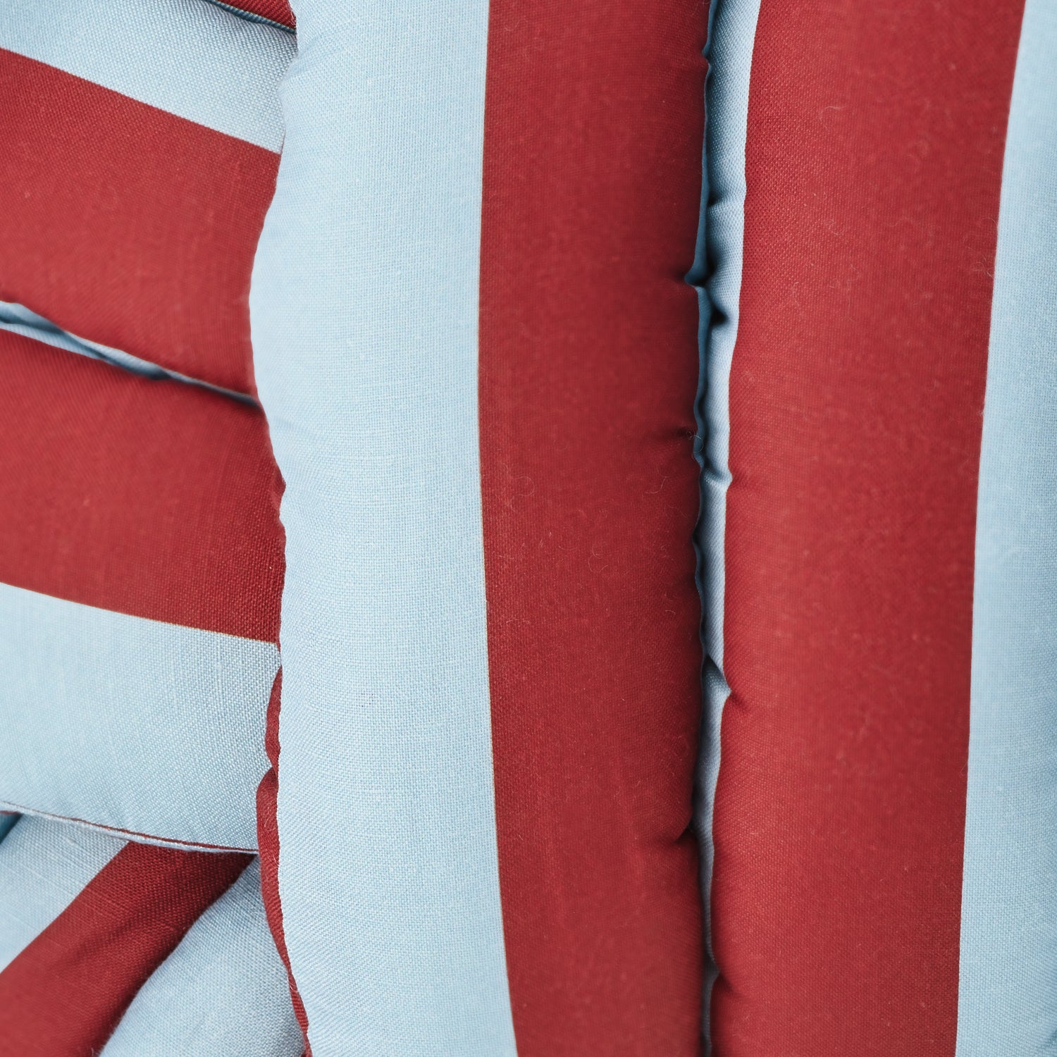 Musubi Cushion - Linen&Rayon | Candy Stripes in Steel Blue x Burgundy